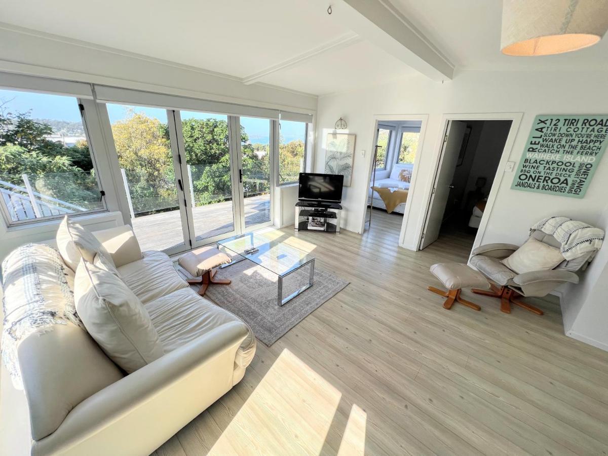 Tiri Cottage - Sea Views In Oneroa By Waiheke Unlimited Waiheke Island Exterior photo