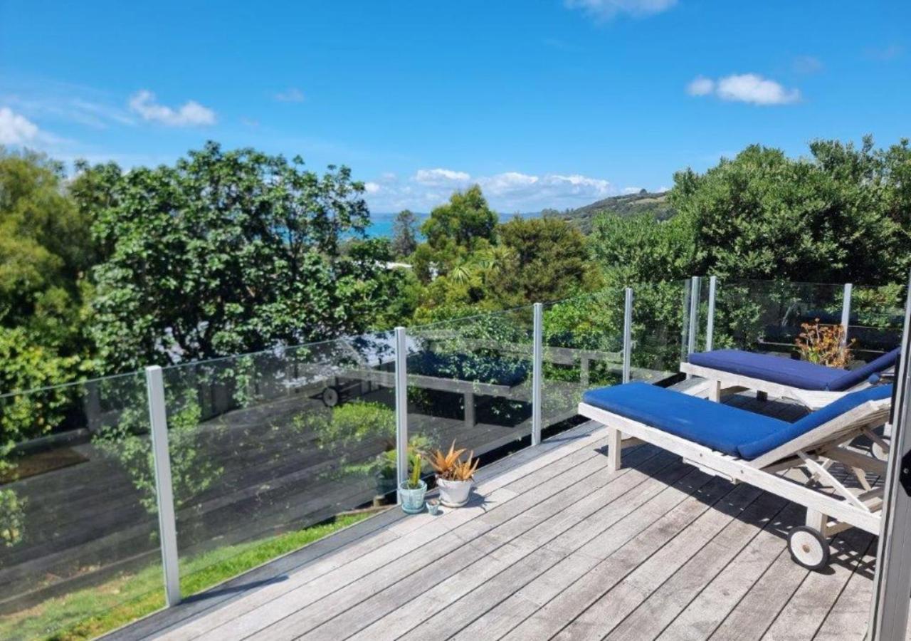 Tiri Cottage - Sea Views In Oneroa By Waiheke Unlimited Waiheke Island Exterior photo